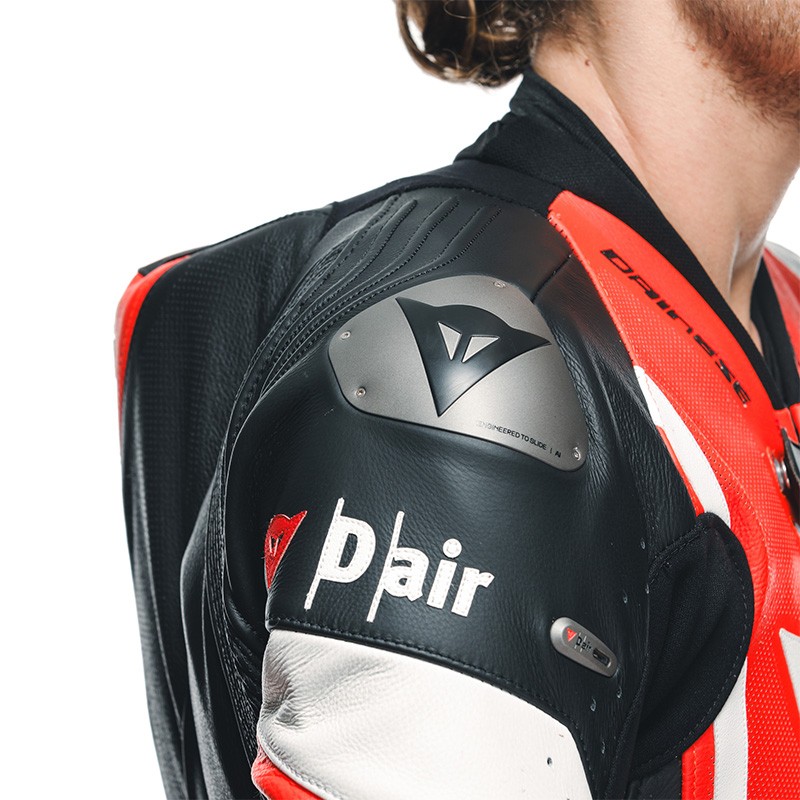 MONO DAINESE MISANO 3 D-AIR PERFORADO BLACK/RED/FLUO RED